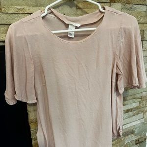 H&M pink shirt